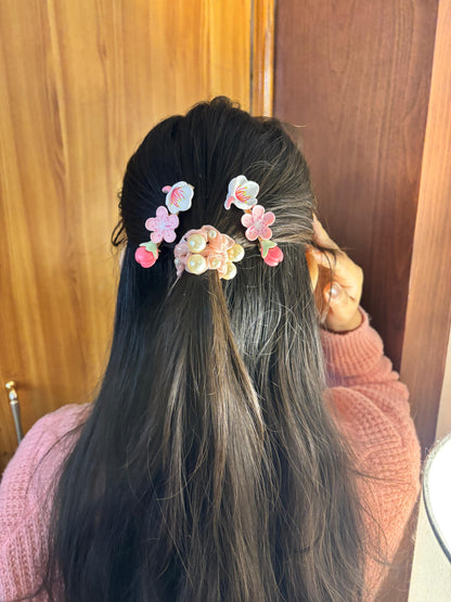 30-Piece Luxury Gift Hamper – “A Perfect Surprise for Her"